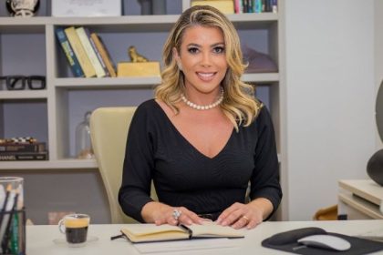 Cláudia Angélica Martinez