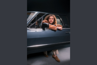 Whindersson Nunes lança “Se Eu Sofresse em 1985” e a Non Stop celebra essa nova fase musical do artista. (Crédito: Allison Valentim)