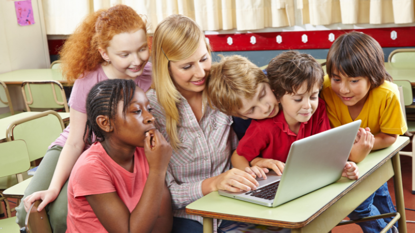 Como a tecnologia, na visão de Sérgio Bento De Araújo, aproxima estudantes de física e matemática e transforma a forma de aprender.