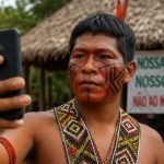 Influenciadores indígenas e política na aldeia digital: como a comunicação ancestral ganha força na internet