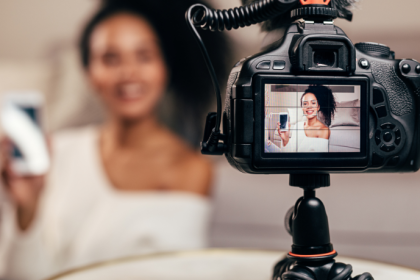 TikTok amplia ferramentas de inteligência artificial para criadores: como a novidade pode mudar alcance, produção de vídeos e monetização